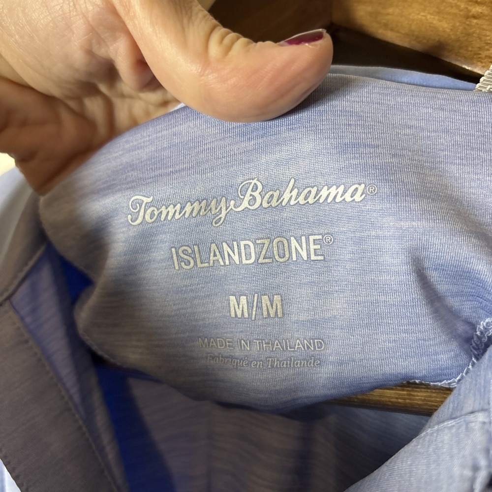 Tommy Bahama Polo Shirt Womens Medium Light Blue Delray Islandzone Performance - Picture 6 of 6
